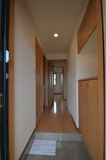 メイクスD棟 玄関