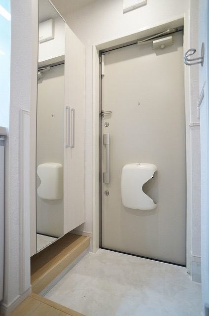 クレセール 玄関