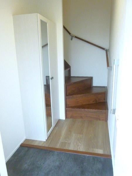 メゾン　ド　パルフェ　A棟 玄関