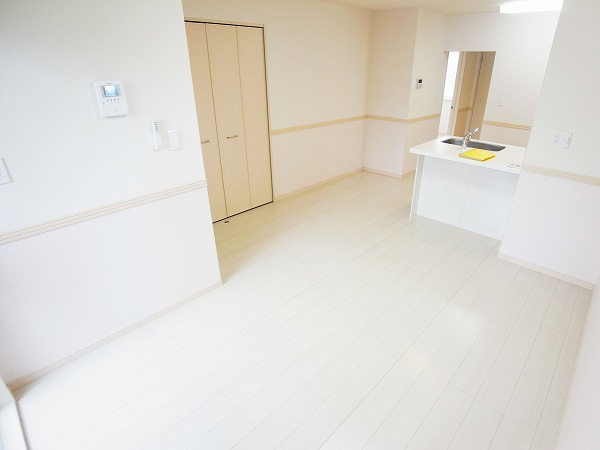 プティ　グリシーヌ リビング