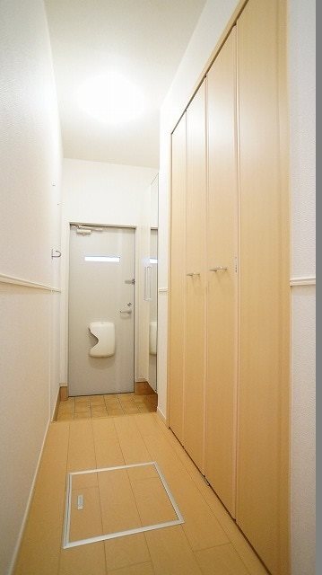 エクセレント　リリーＨ 玄関
