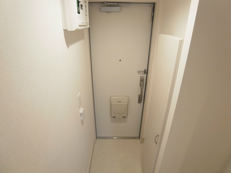 リブリ・二十世紀が丘 玄関