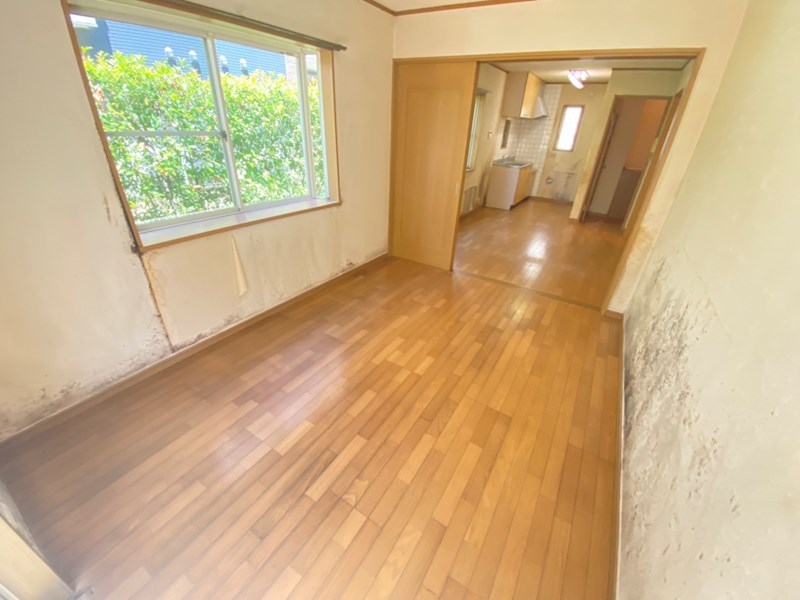 ファーストＭ＆Ｅ リビング