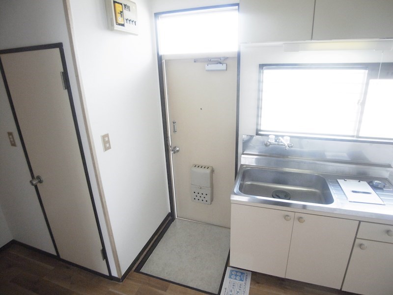 クロノス五香南　A棟 玄関