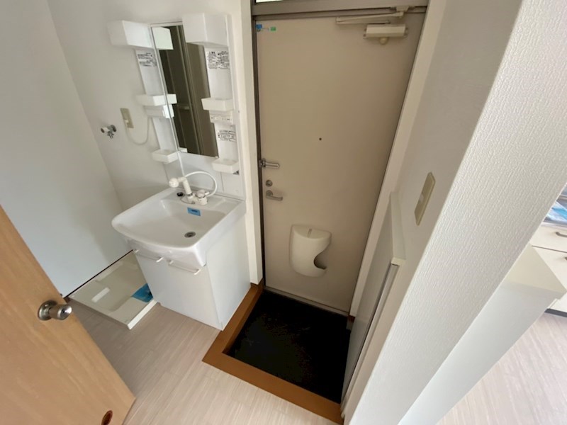 メゾン北小金B棟 玄関