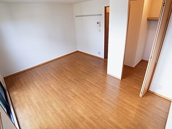 セレニティーホームズA リビング