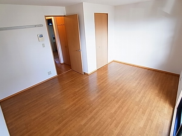 セレニティーホームズA ベッドルーム