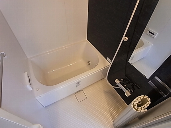 トレランス 風呂画像