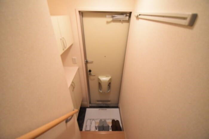 メルベーユカルチェ 玄関