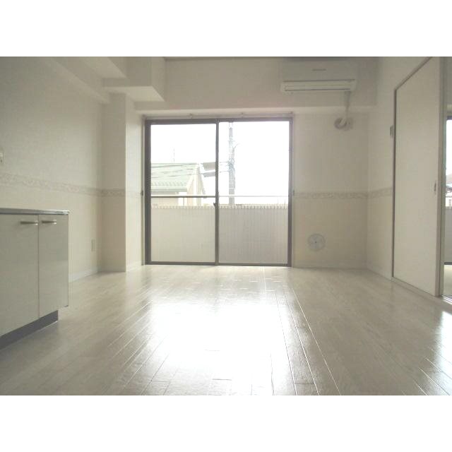 ゴールデンハイツ リビング