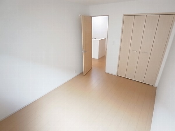 プレッソ・ヴィアーレⅠ ベッドルーム