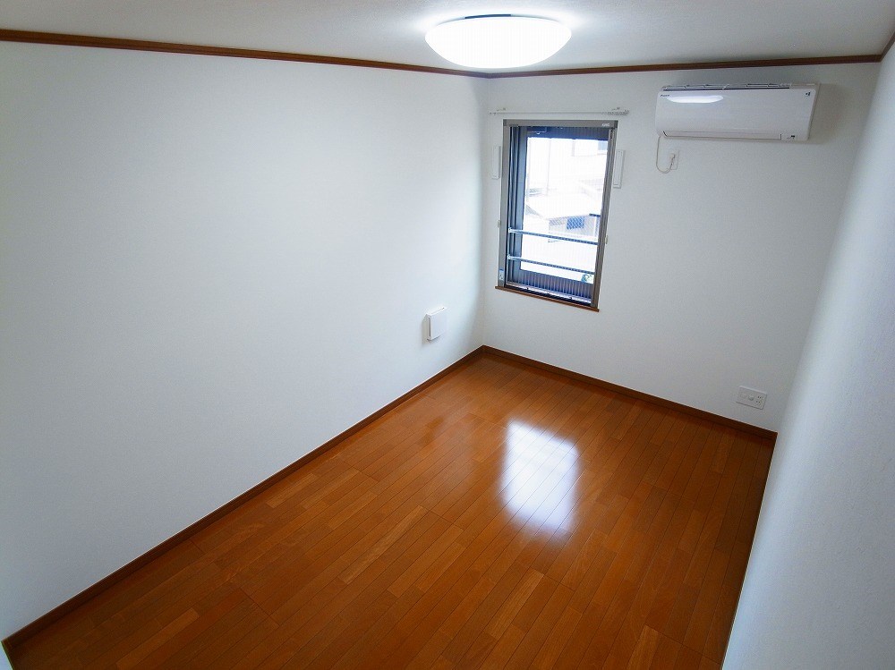 マーレ梅島 ベッドルーム