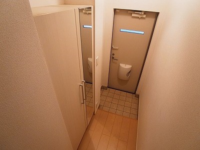 オークヒルズⅢ 玄関