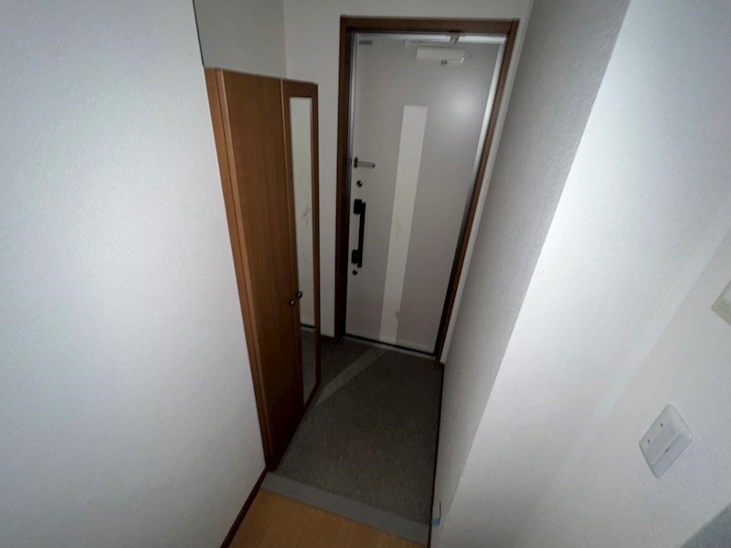 コート・シャトン 玄関