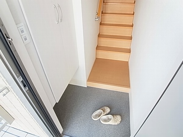 アーバンヒルズⅡ 玄関