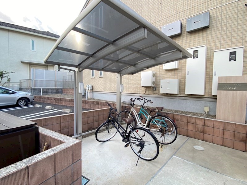 パリス その他外観3