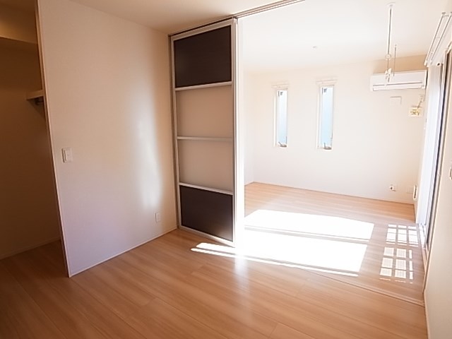 パリス その他8