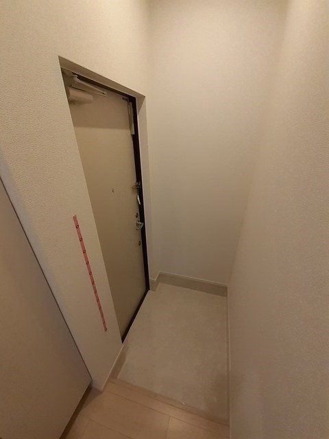 インノバーレ 玄関