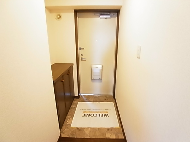 グランディス新八柱 玄関