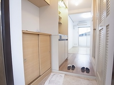 サンイング天王台 玄関