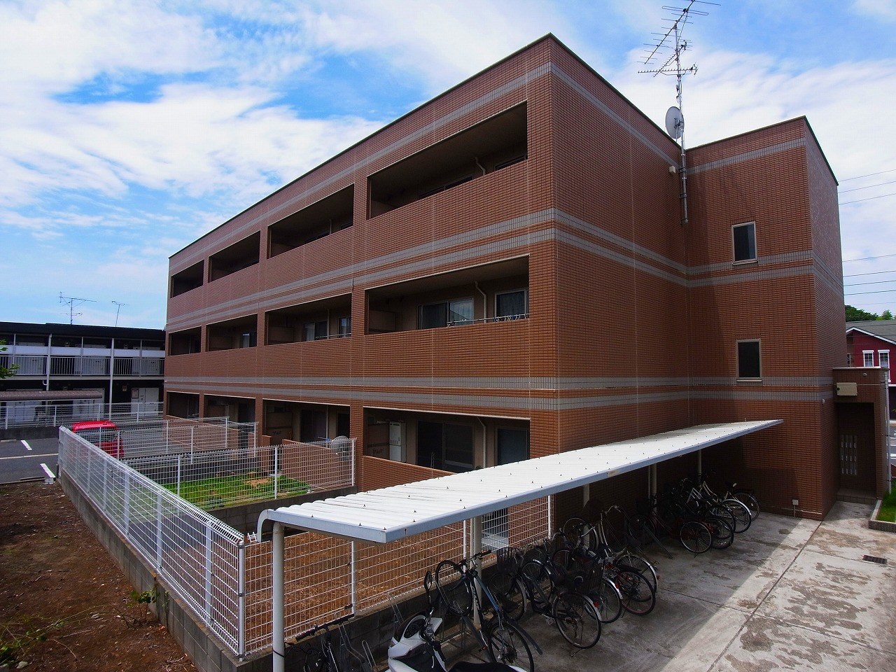 セレブリティーＹ 301号室 外観