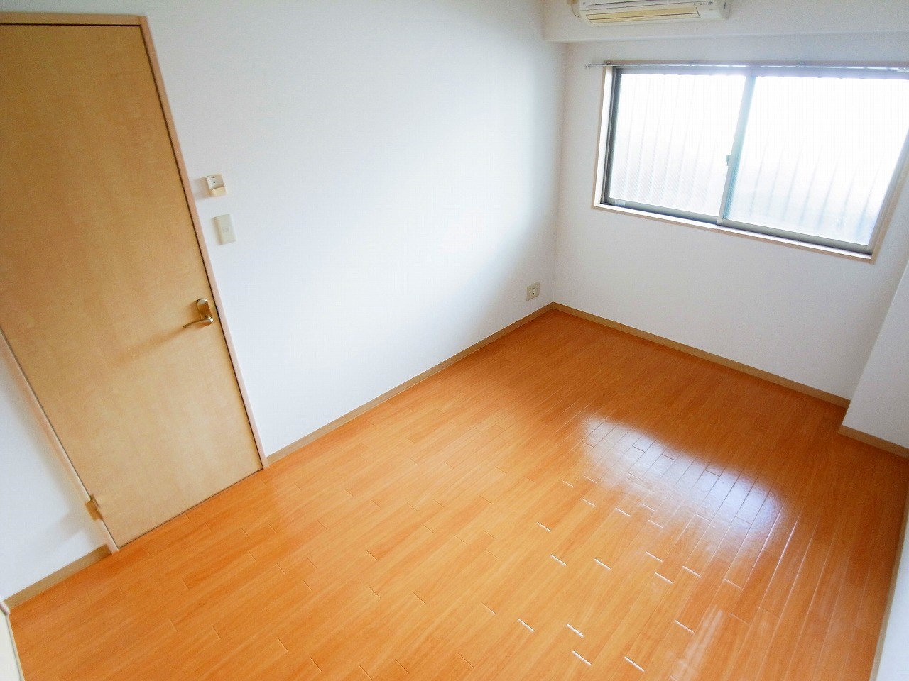 セレブリティーＹ ベッドルーム