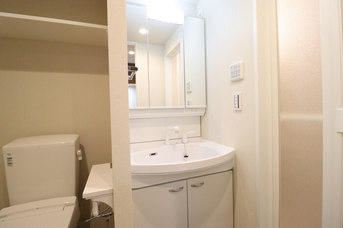 LIGHT  HOUSE その他2