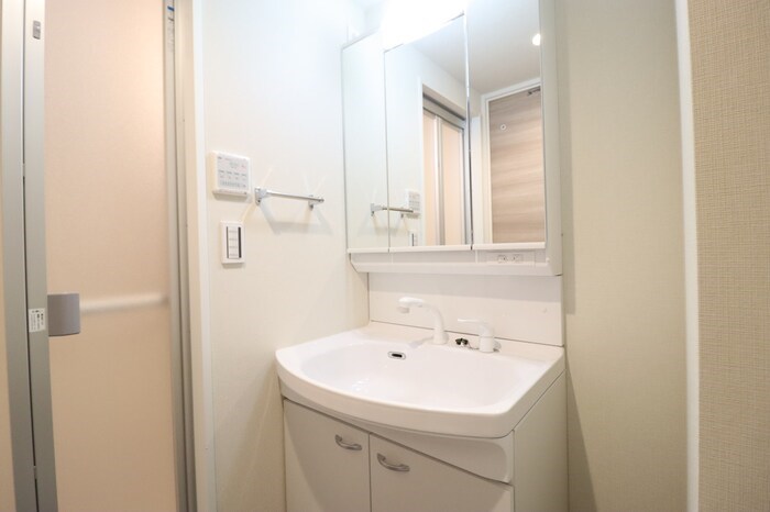 LIGHT  HOUSE その他2