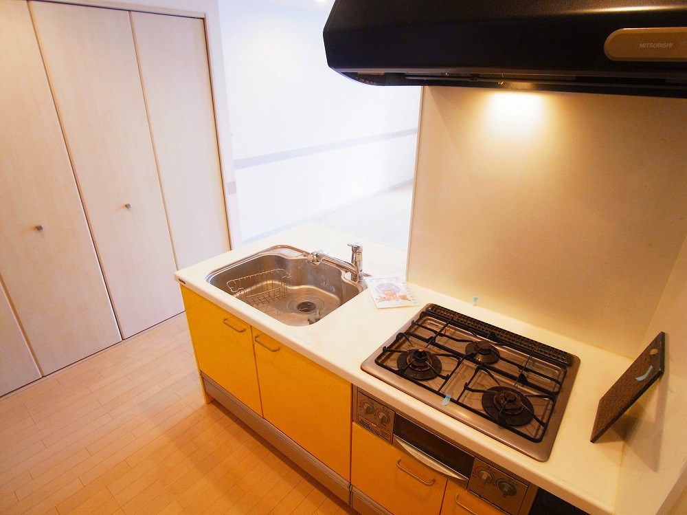 ロイヤルパークスシーサー南千住 キッチン