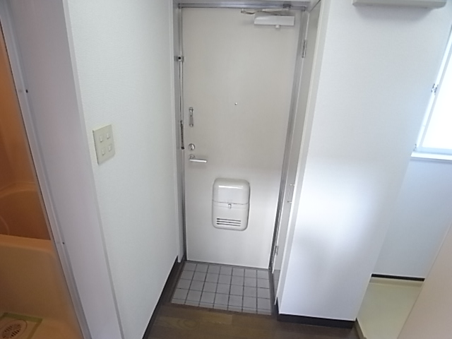 柏ハウス 玄関