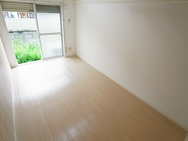 サンパレス松戸 ベッドルーム