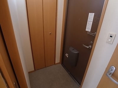 グリーンルーフ 玄関