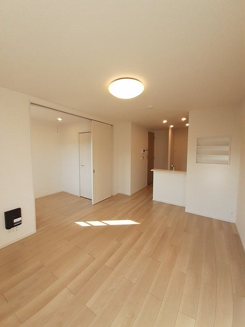 サンビレッジB リビング