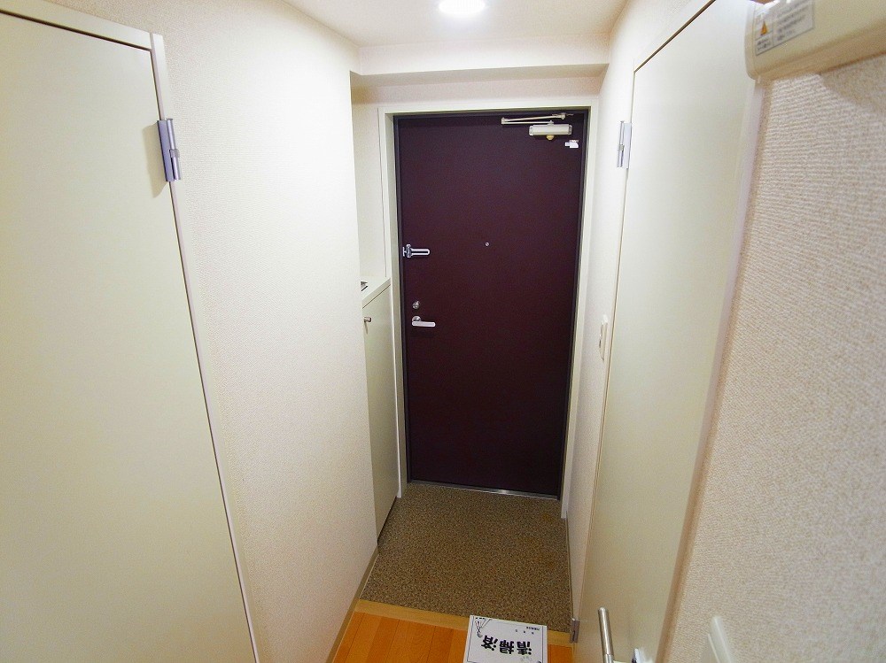 エストピア八潮 玄関