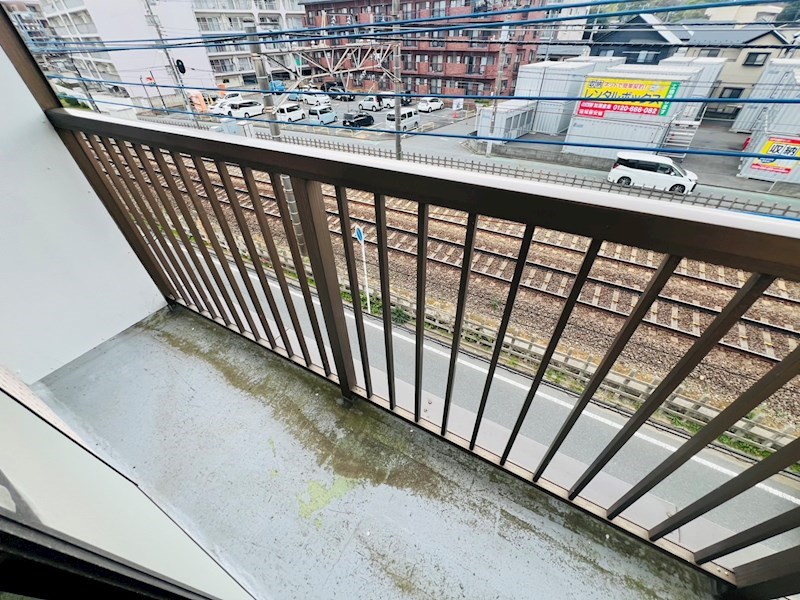 鶴見ハイツ ベランダ