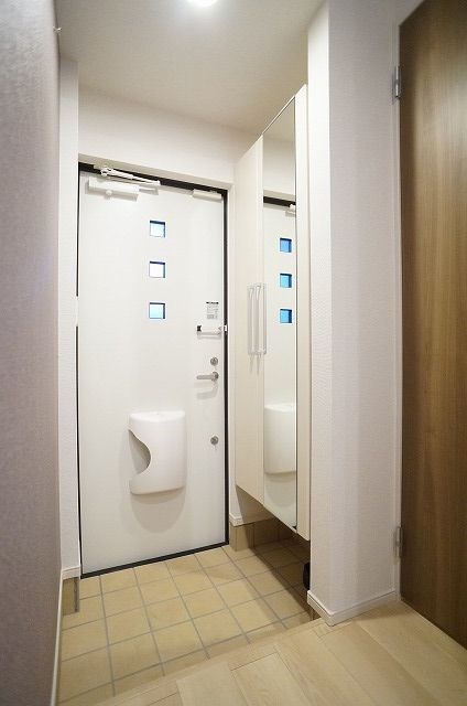 カンファーツリーハウス 玄関