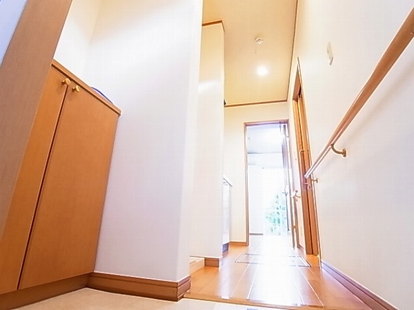 オリエンス 玄関