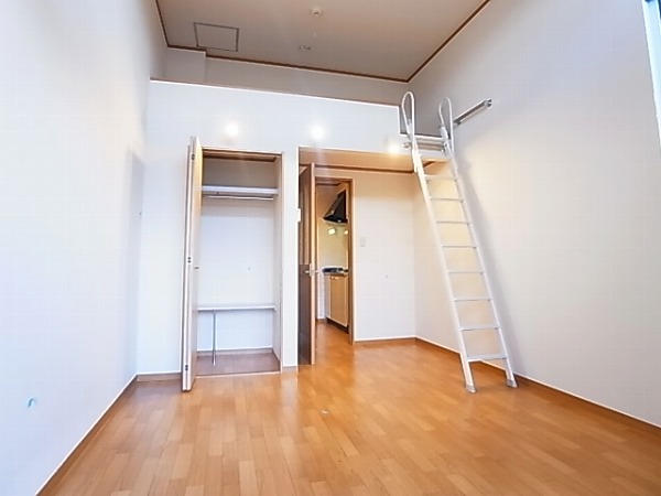 オリエンス リビング