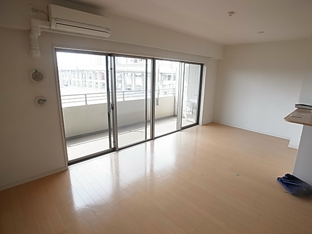 レジディア東松戸 リビング