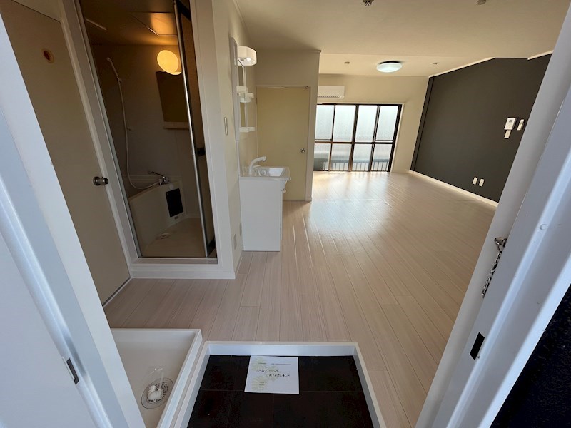 サンライズ・コーポ足立 玄関