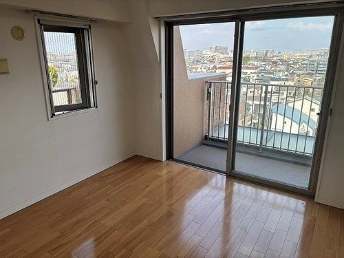 ベルドゥムール扇大橋２ ベッドルーム