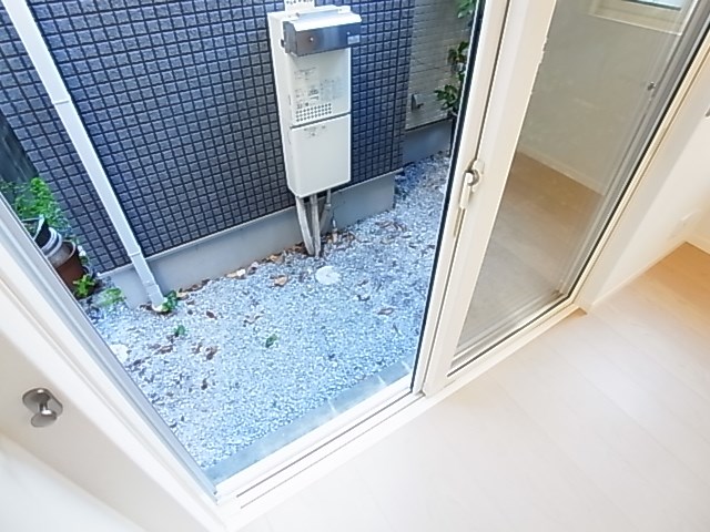 柿の木ハウスＮ棟 ベランダ