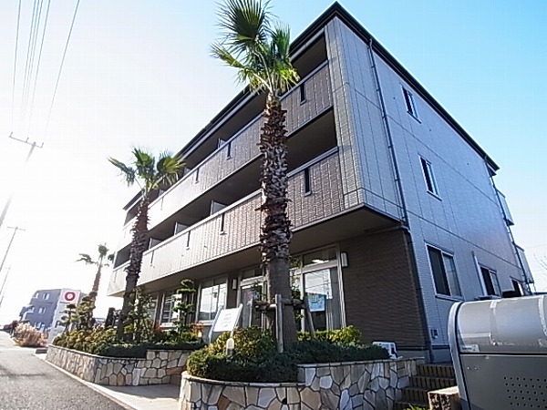 ラフィネおおたかの森  203号室 外観