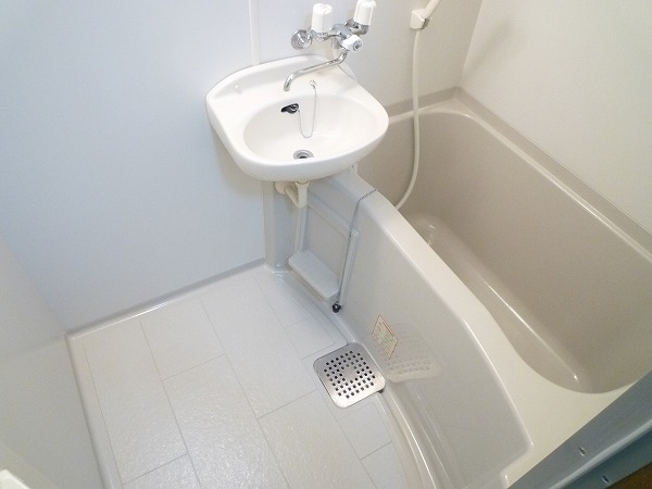 シャイングリーンA 風呂画像