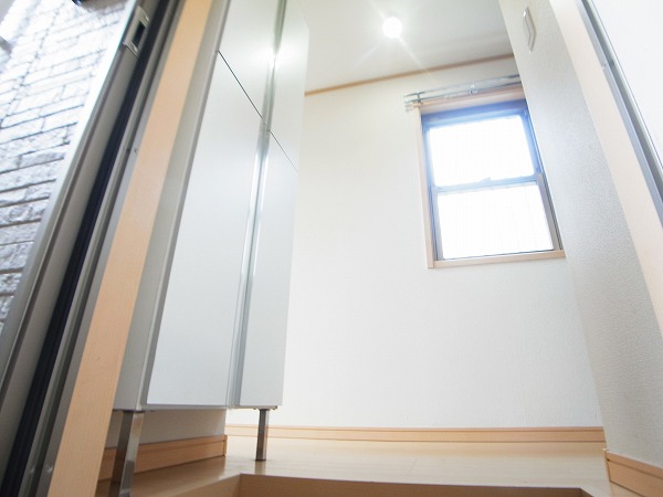 エムグランデ 玄関