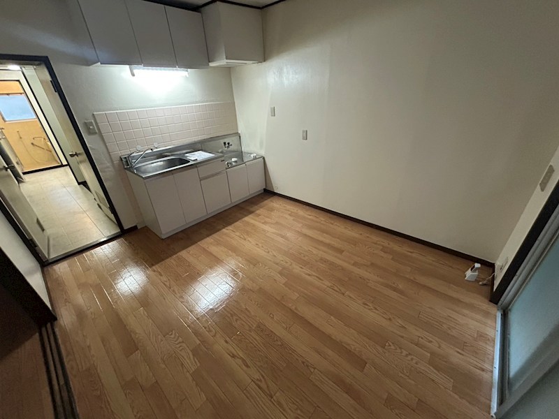 コーポラスオネスト リビング