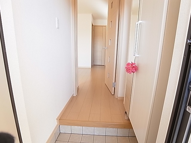 カーサ大井C 玄関