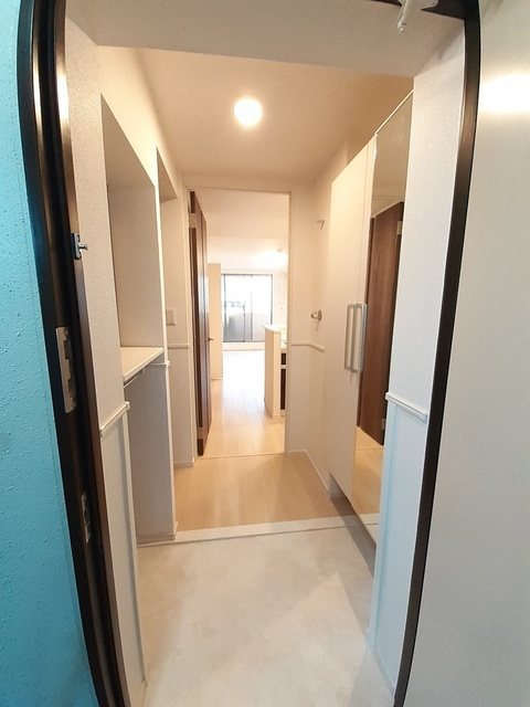 コントレイル 玄関