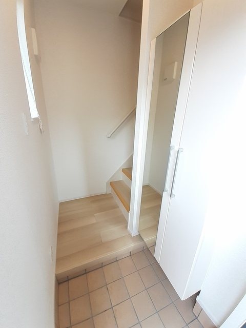 レジデンス　カサノⅣ 玄関