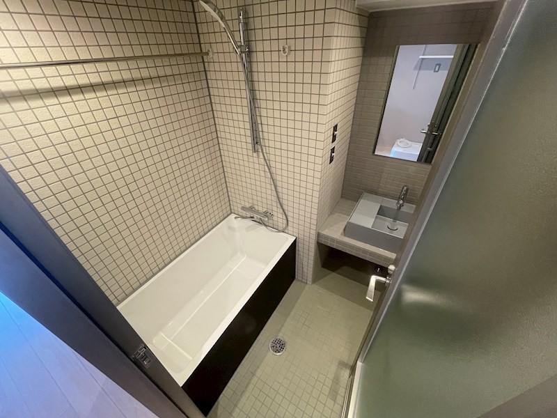 ART APARTMENT IN Ootaka-no-Mori 風呂画像